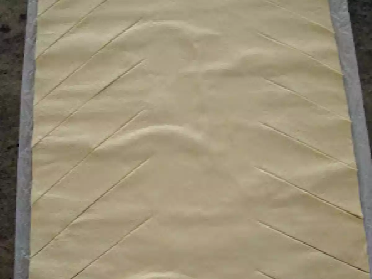 Trenza de manzanas azufaifo y chocolate blanco - foto 3