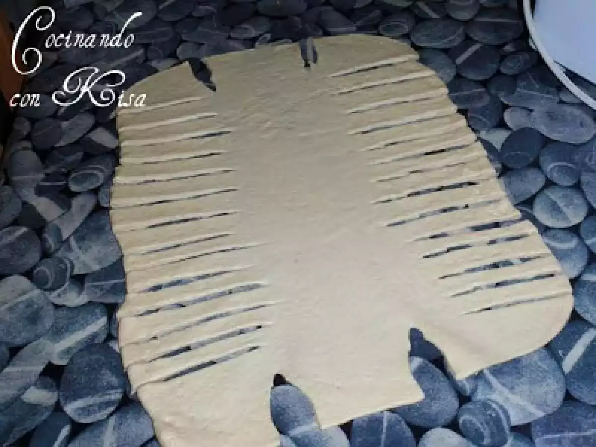 Trenza rellena de Jamón Serrano y Tomate con Paté de aceitunas negras - foto 4