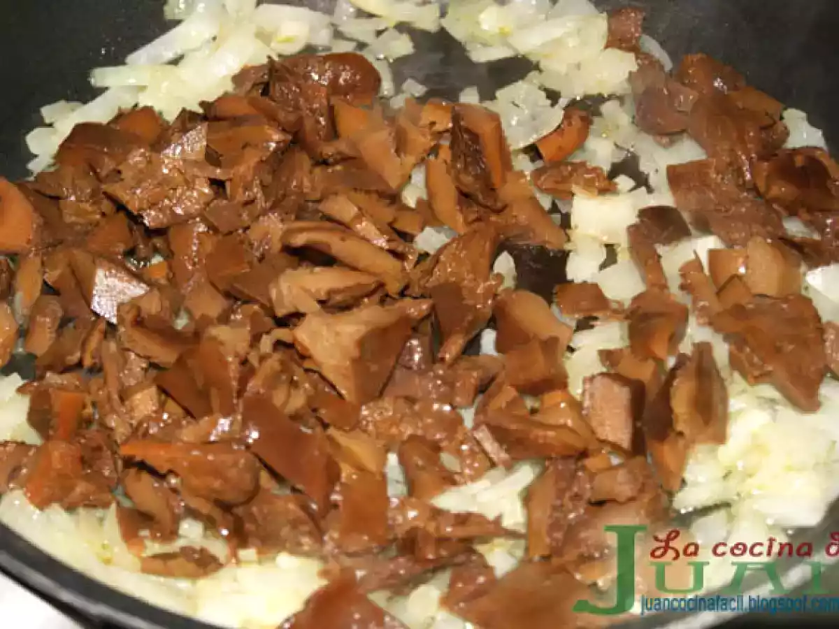 TRIÁNGULOS DE PASTA FILO RELLENOS DE ROVELLONES - foto 3