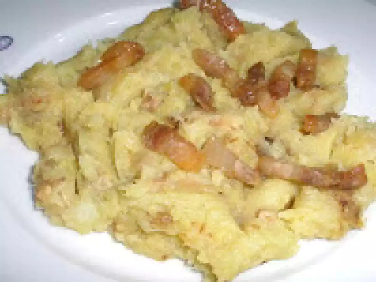 TRINXAT DE COL Y PATATA CON CANSALADA