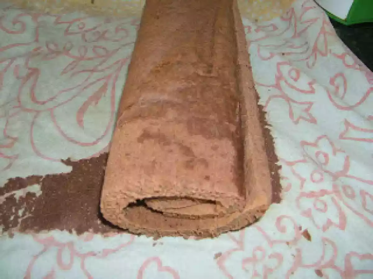 Tronco de Navidad relleno de crema de nueces y ...¡Felices Fiestas!! - foto 5