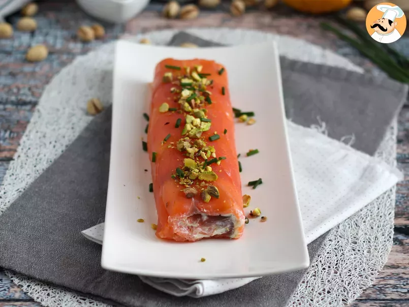 Tronco de salmón con queso ricotta y pistachos, foto 1