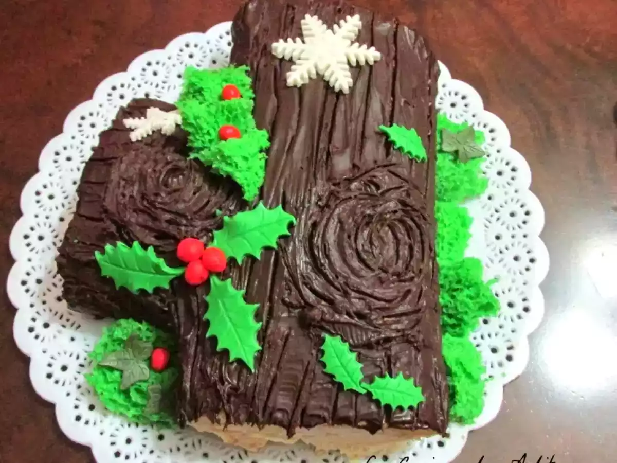 Tronco relleno de turrón con bizcocho esponja de pistacho