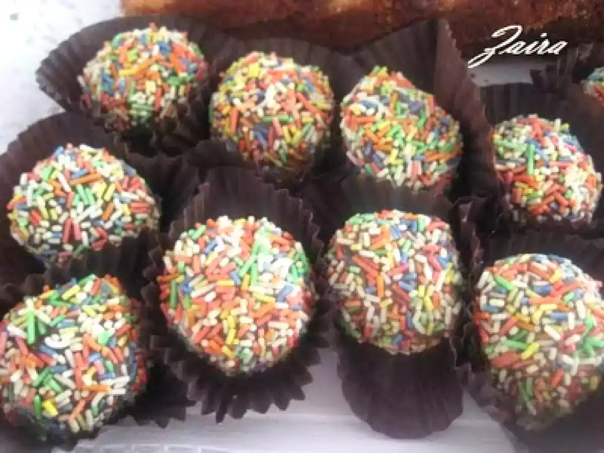 Trufas de Nutella con fideos de colores