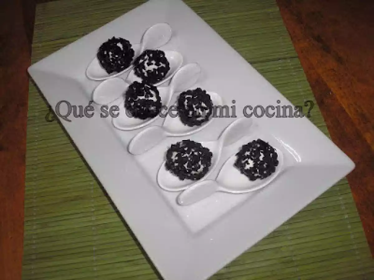 TRUFAS DE QUESO DE CABRA CON CORAZÓN DE MANZANA. - foto 3