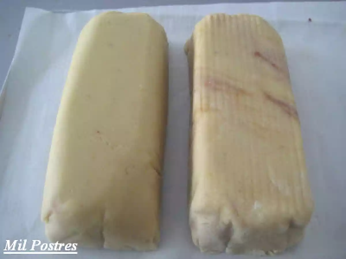 Turrón de mazapán con crema de caramelo y trufa