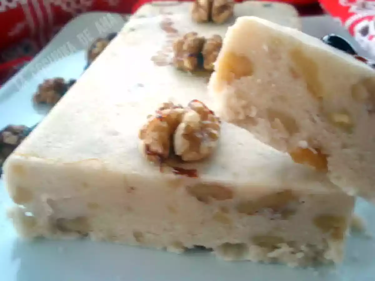 Turrón de nata con nueces