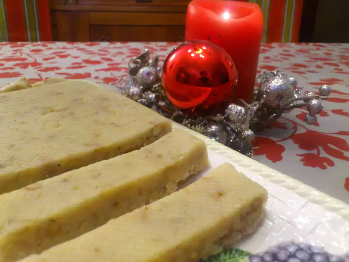 Turron de nueces y almendras