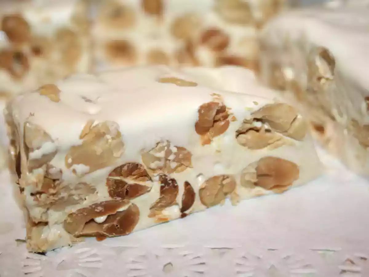 Turron duro de cacahuetes