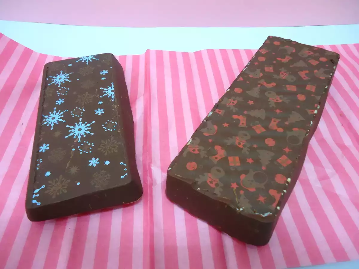 Turron tipo Suchard y turron de naranja y frutos secos sin azucar