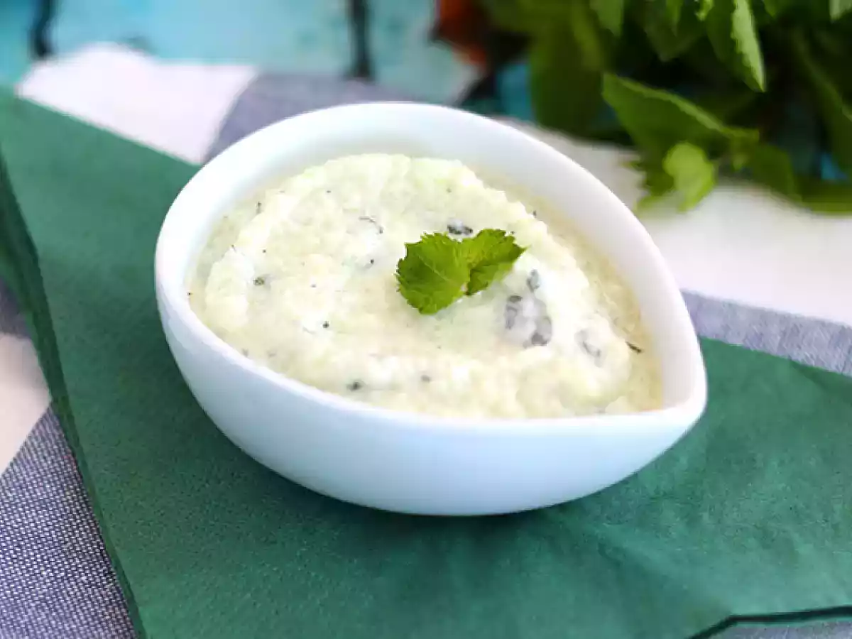 Tzatziki, salsa griega de yogur, pepino y menta - foto 2