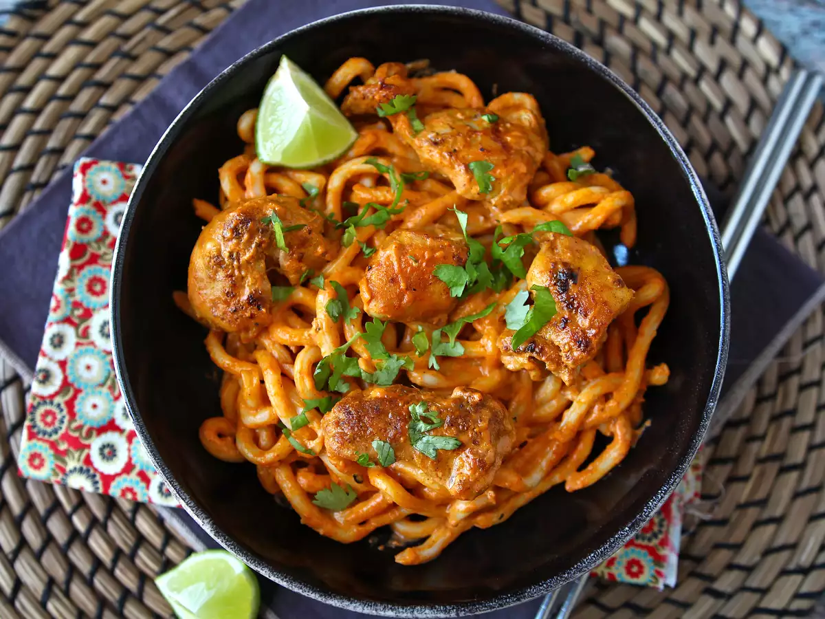 Udon con pollo, curry rojo tailandés y leche de coco - foto 6