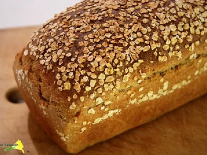 Un pan para Achim: centeno, espelta y almendras