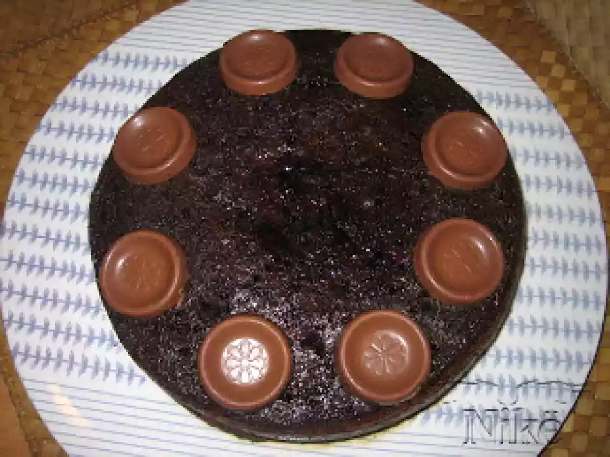 UNA TARDE AL BRASERO: BIZCOCHO DE CHOCOLATE CON CAFÉ