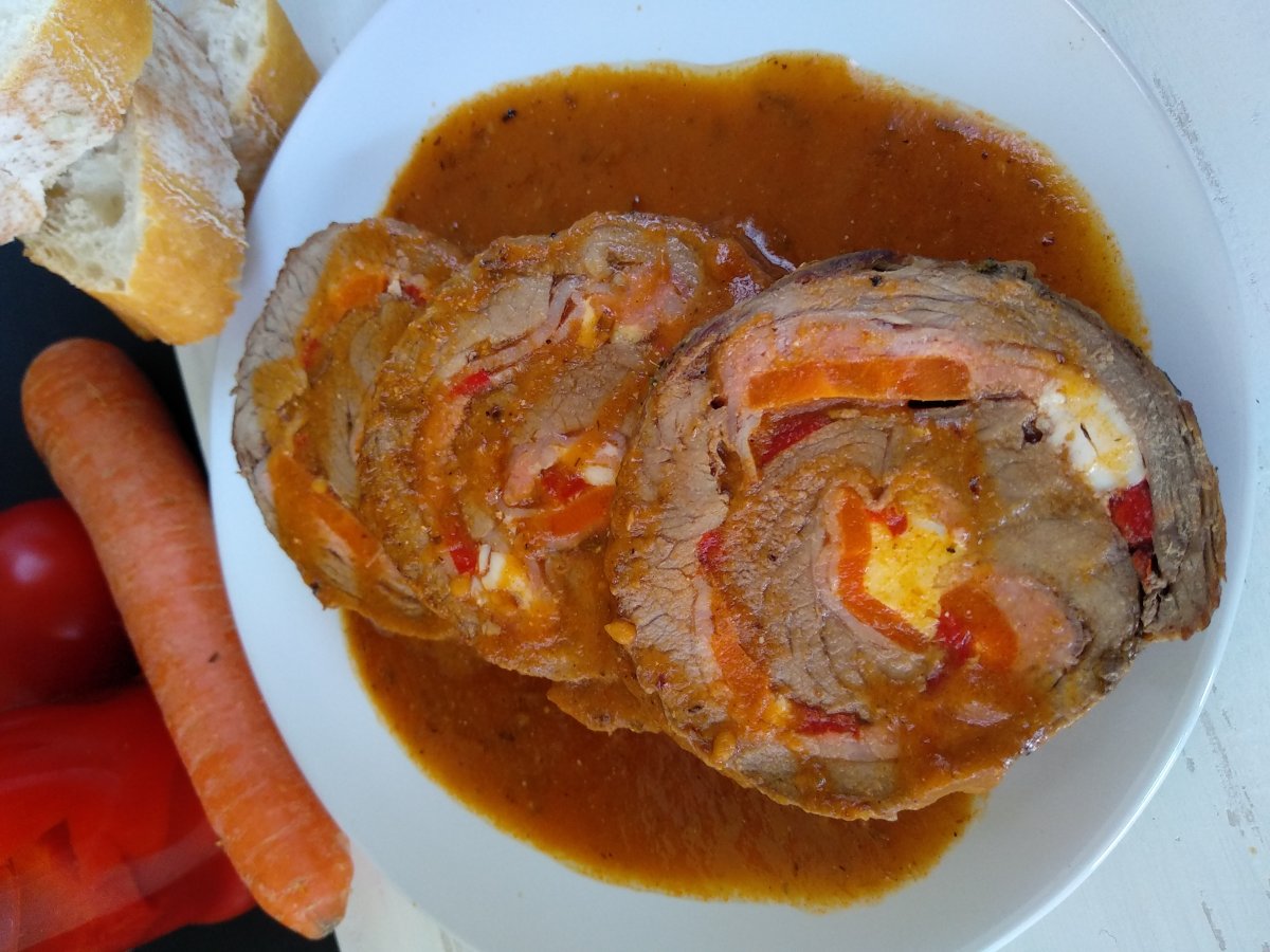 Vacío de ternera relleno: receta fácil en olla rápida