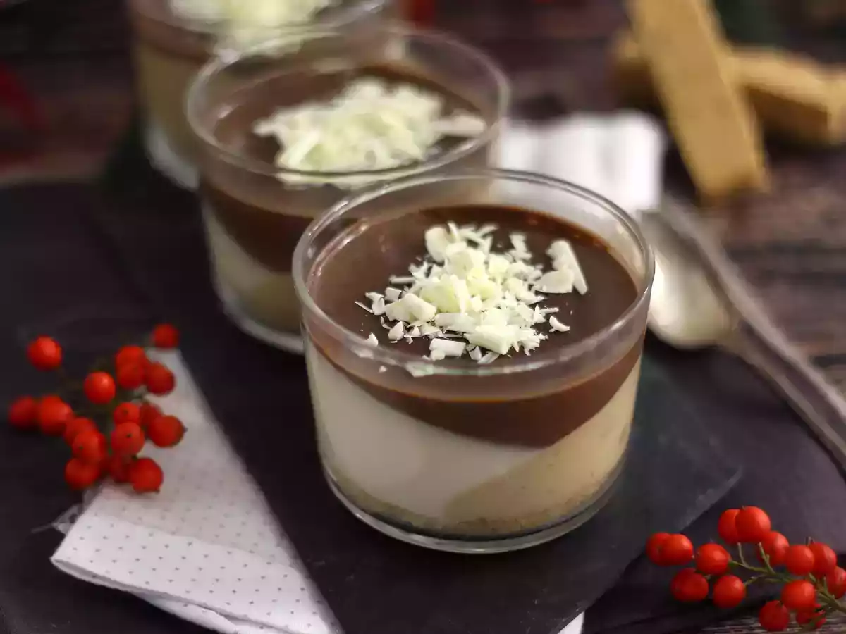 Vasitos de chocolate y turrón. Receta fácil