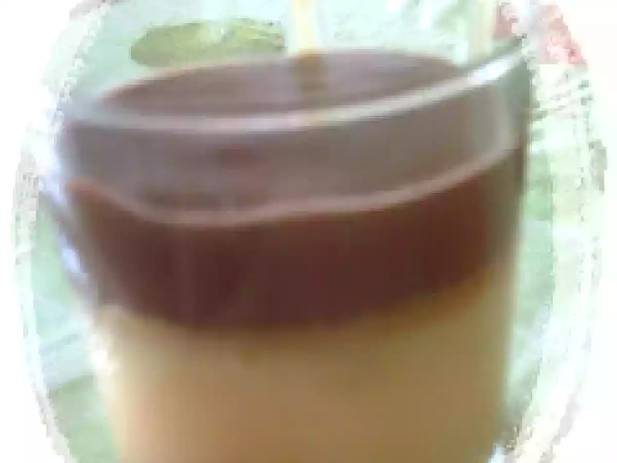 VASITOS DE CREMA Y CHOCOLATE