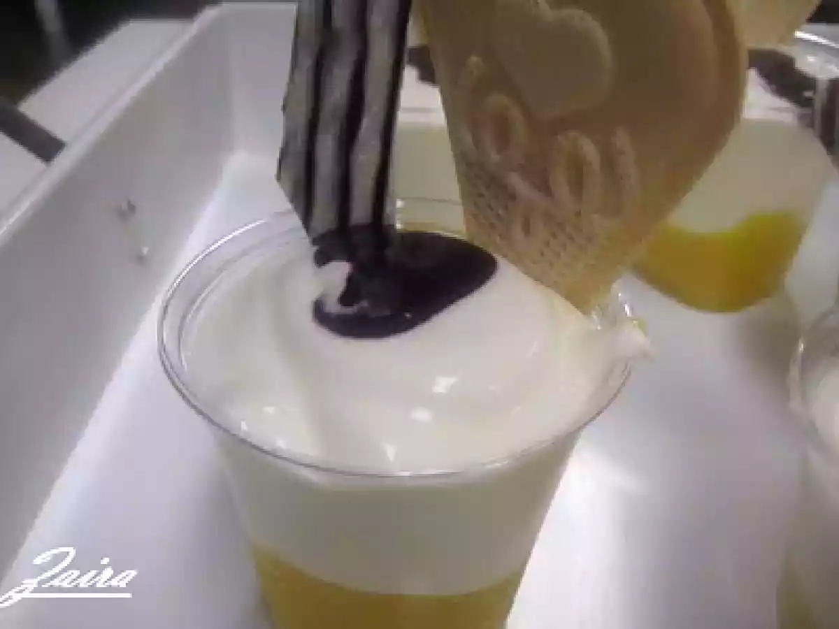 Vasitos de mango y crema de yogur - foto 3