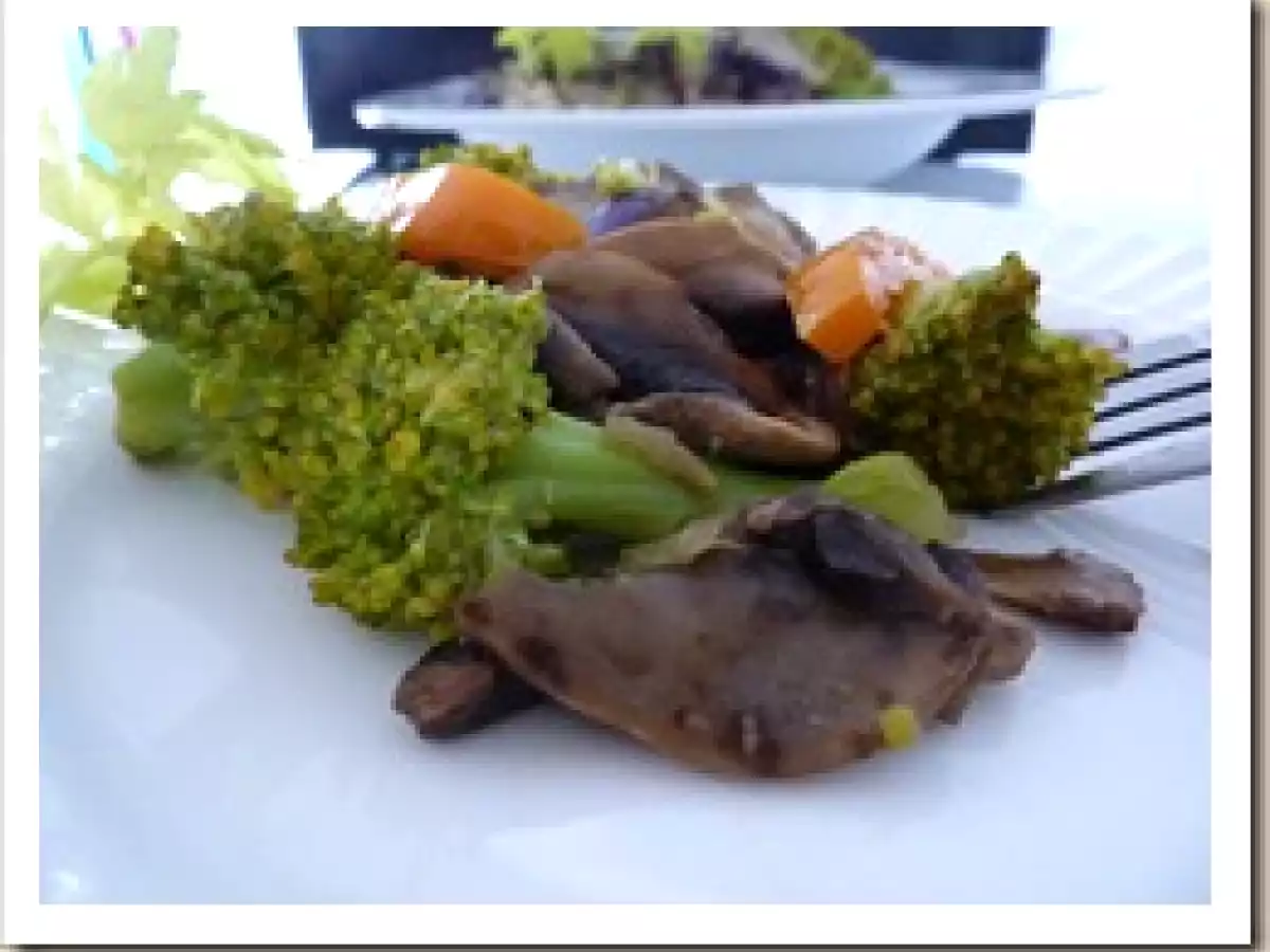 Vegetales salteados al ajillo