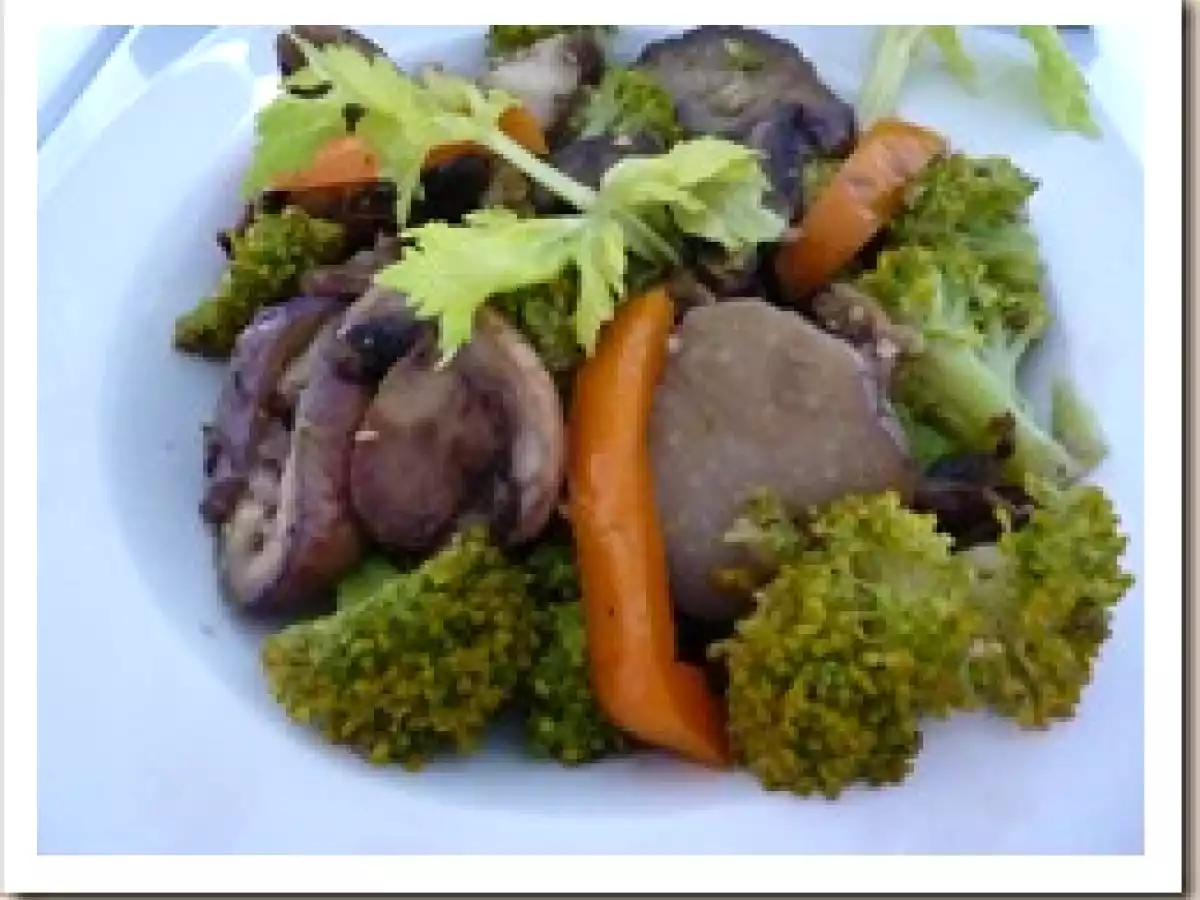 Vegetales salteados al ajillo - foto 5