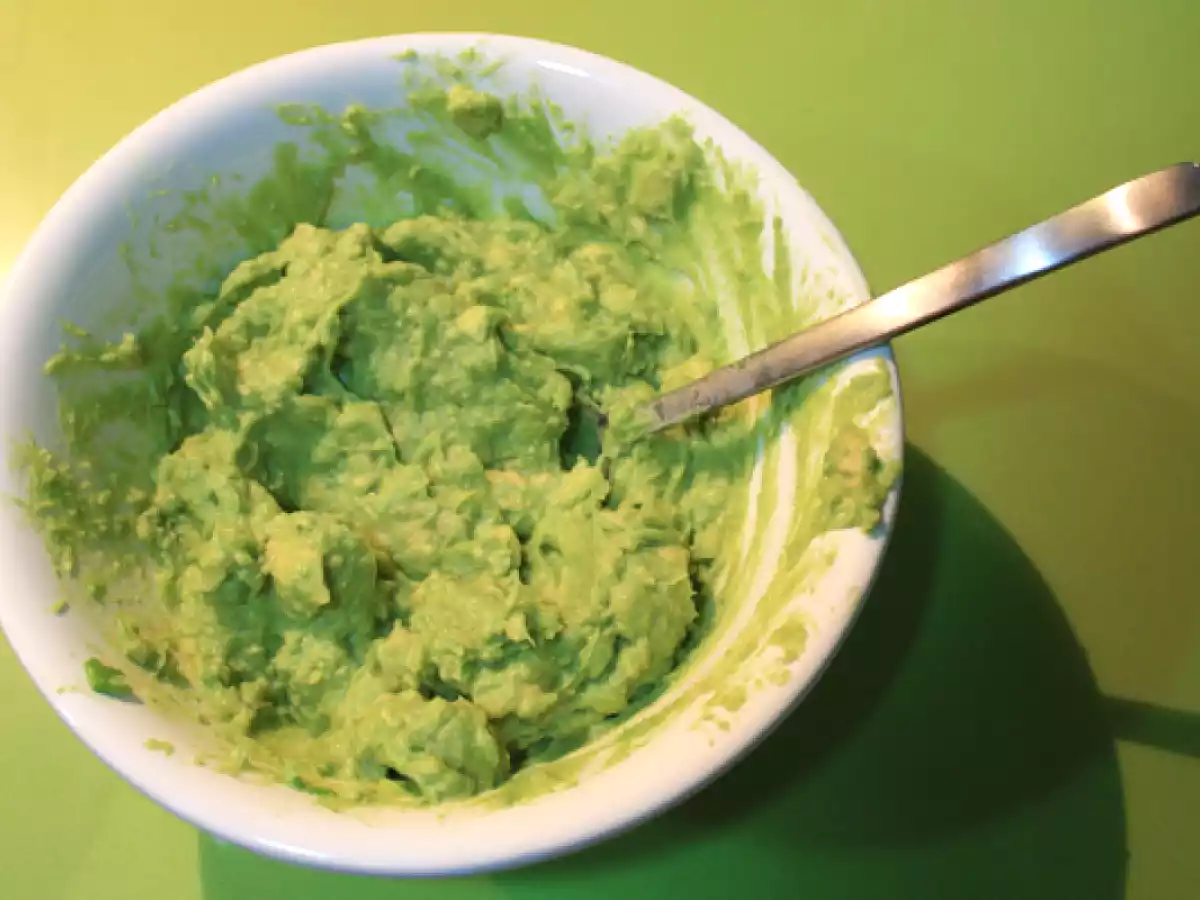 Ventresca de Bonito con aguacate al Martini rojo - foto 5