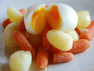 Video-receta: verdura cocida con huevo Mollet