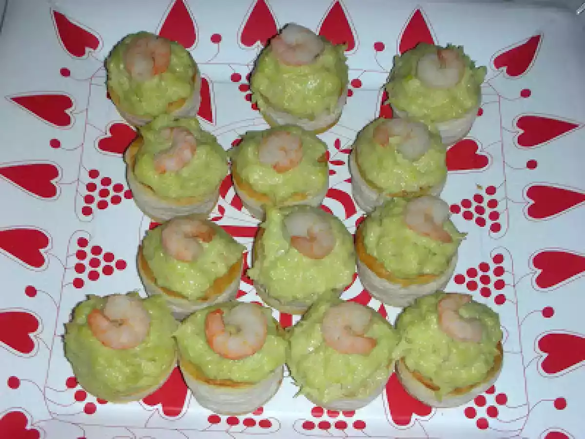 Volovanes rellenos de puerro y gambas