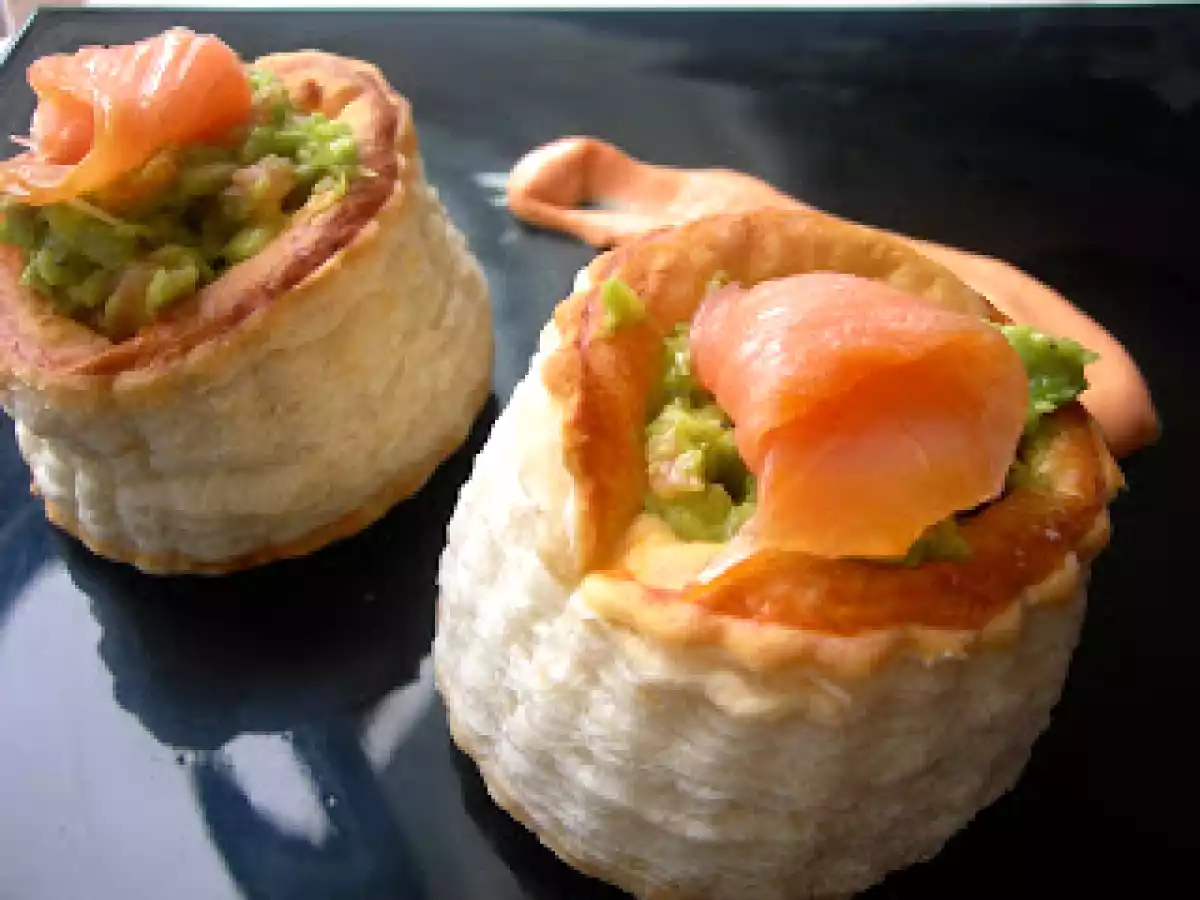 Volovanes rellenosde aguacate y salmón. Paso a paso - foto 2