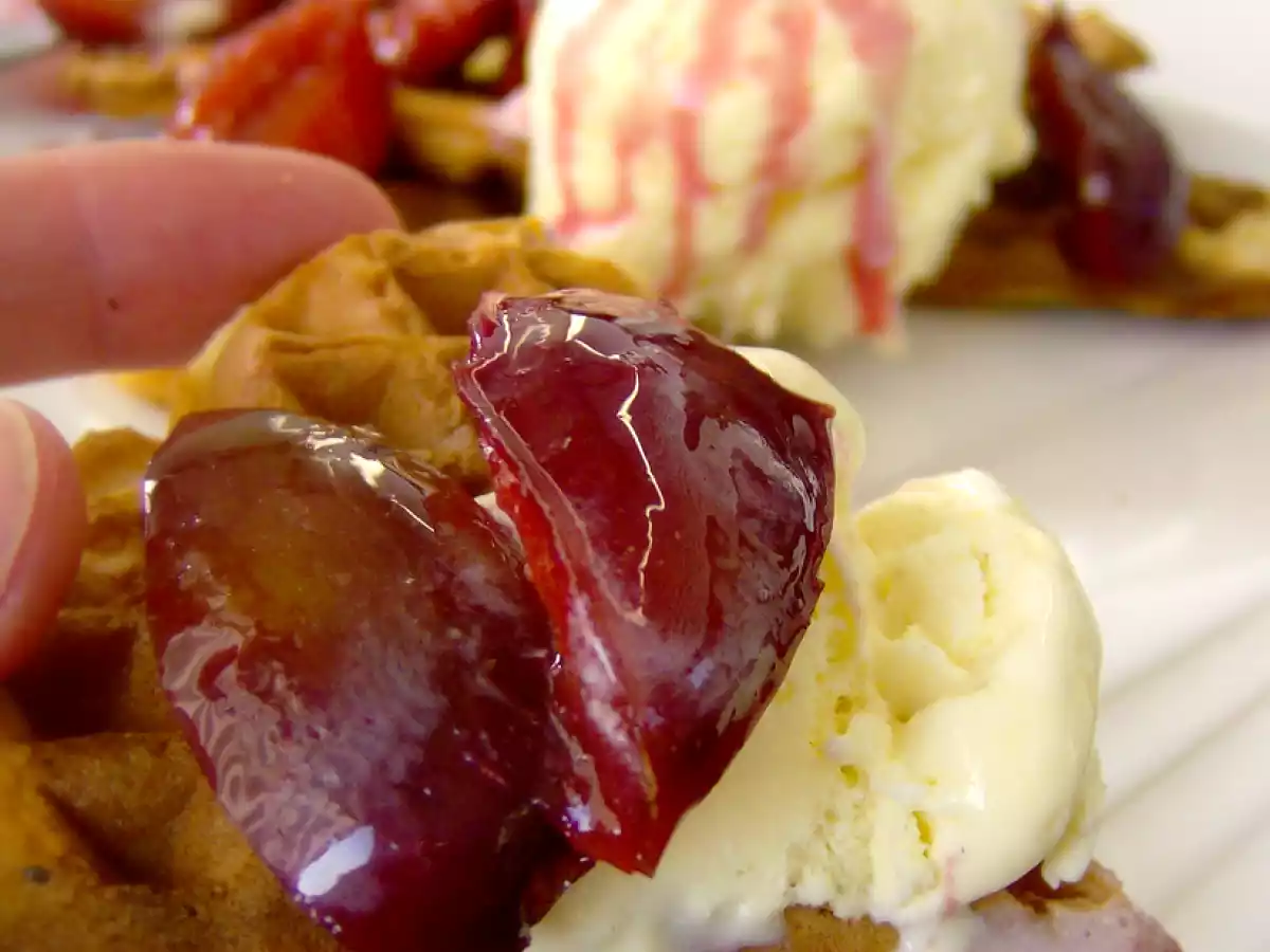 Waffles con compota de ciruelas - foto 2