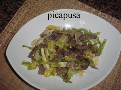 Wok de ternera con setas y col china, Receta Petitchef