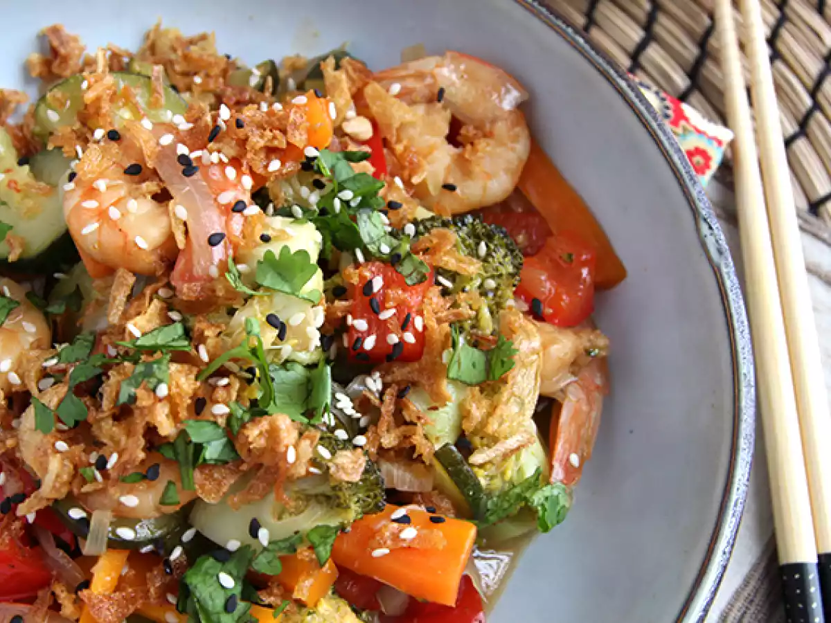 Wok de verduras con gambas