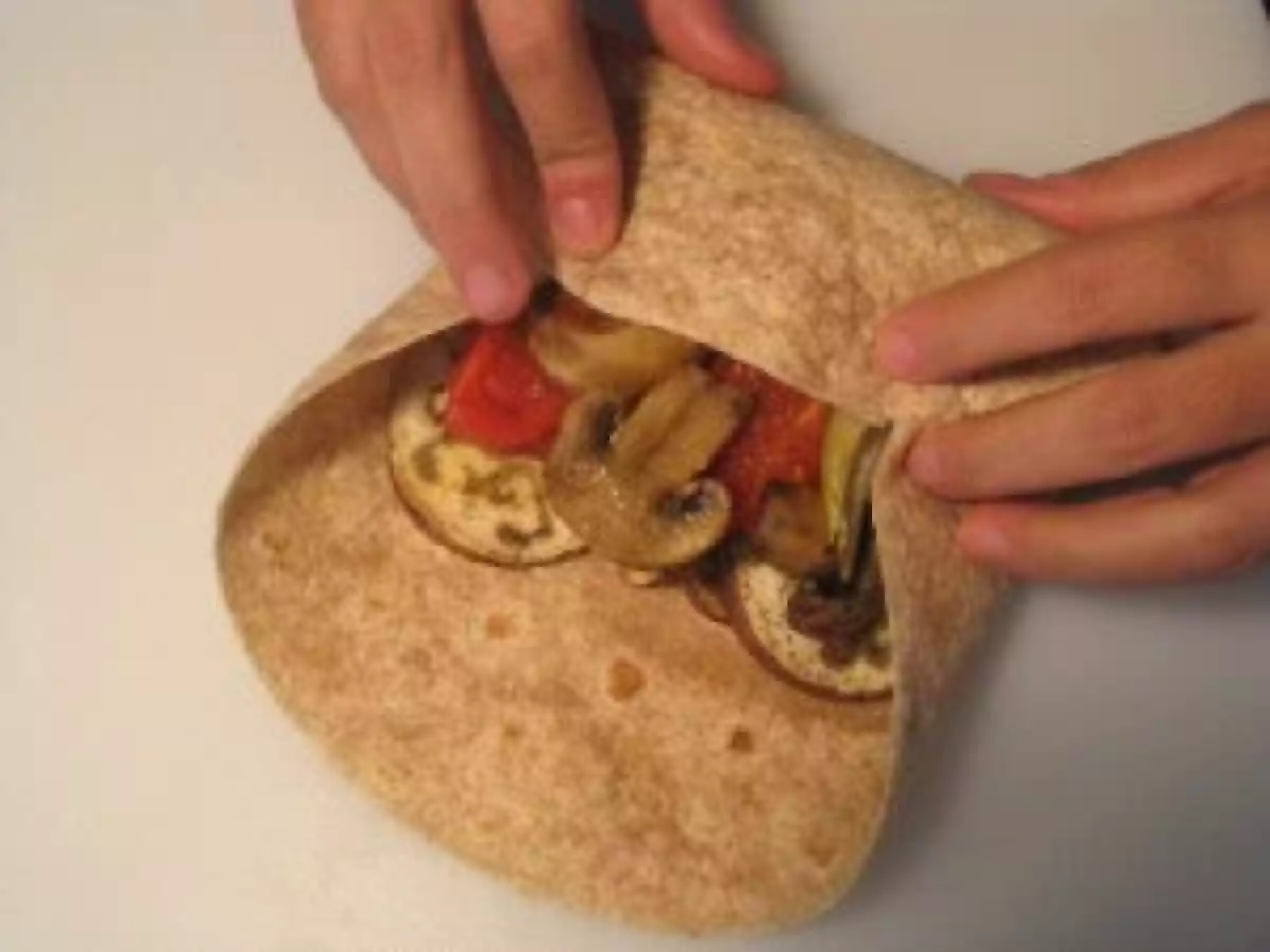 Wrap de vegetales asados con blue cheese - foto 3