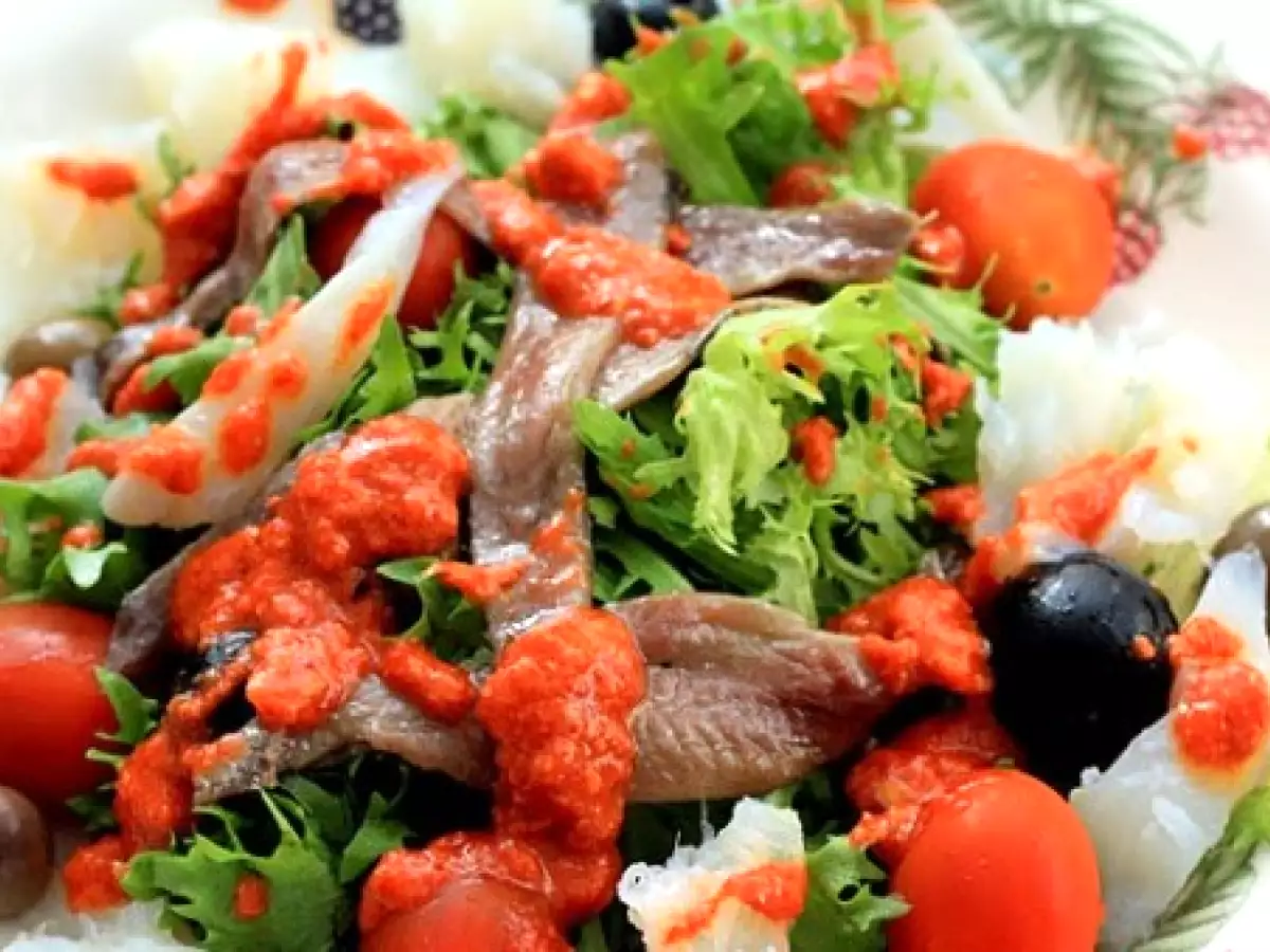 Xatonada con atún claro y anchoas del Cantábrico