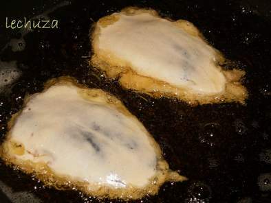 Xoubas en tempura rellenas de queso san simón - foto 6