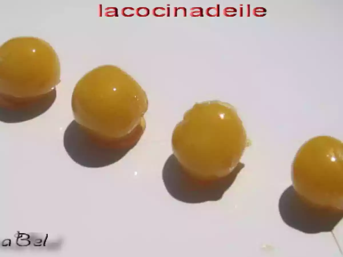 Yemas caramelizadas con coco