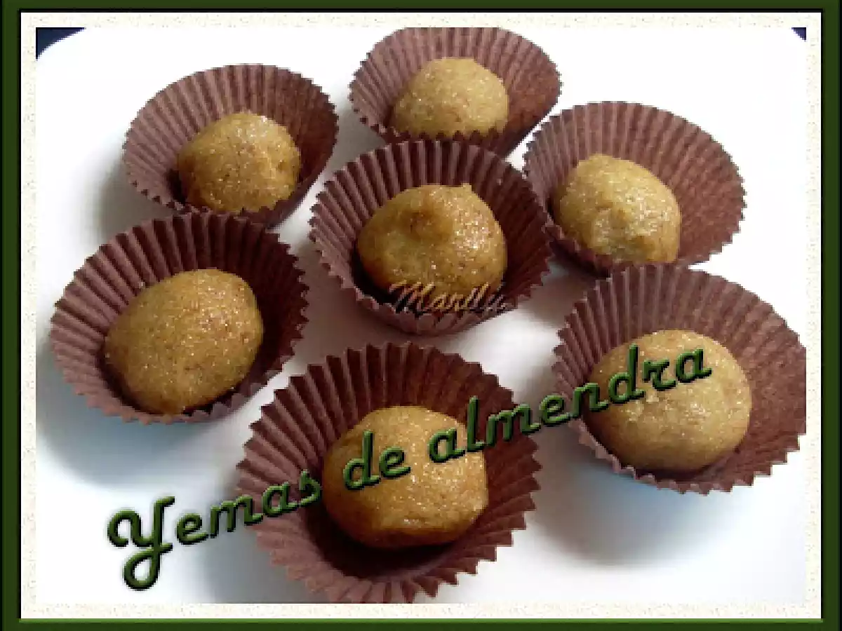 Yemas de almendra