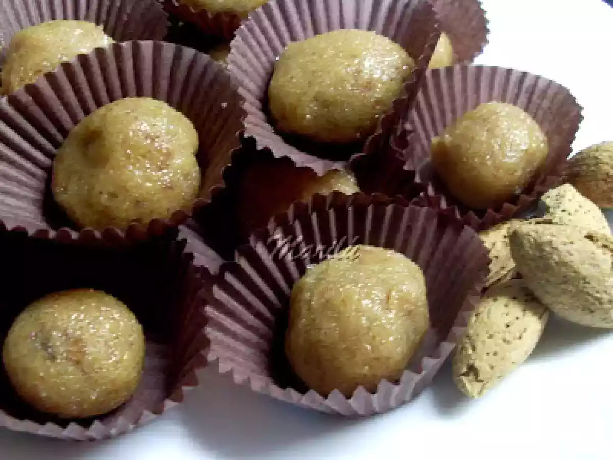 Yemas de almendra - foto 3