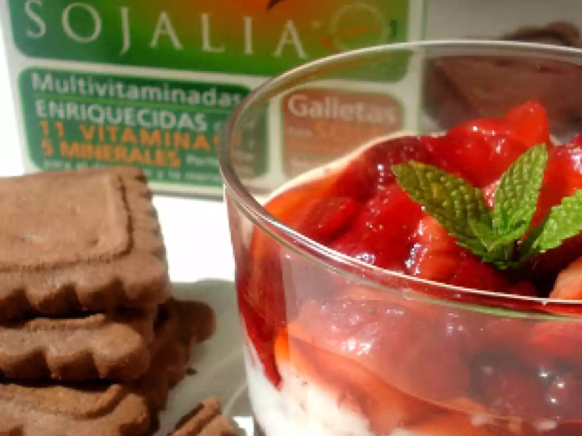 YOGUR CON FRESAS MACERADAS EN MÓDENA Y PIMIENTA - foto 3