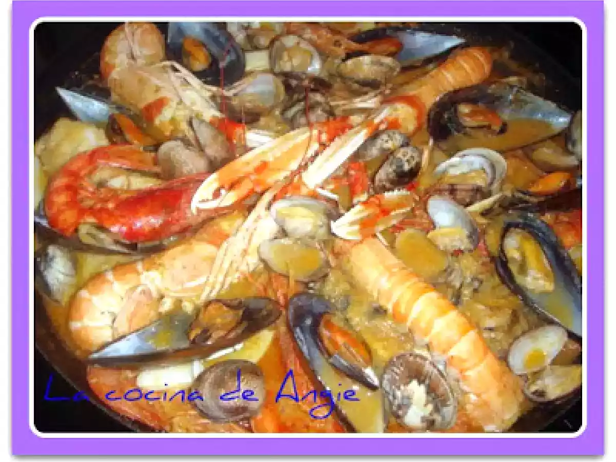 ZARZUELA DE PESCADO Y MARISCO