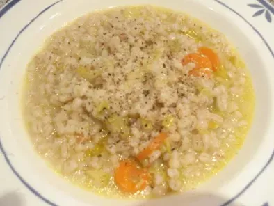 Zuppa di orzo (Sopa de cebada perlada)